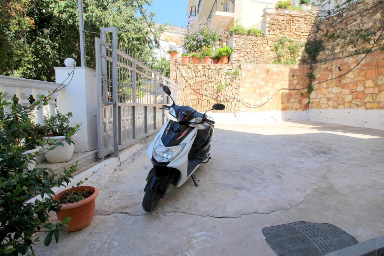 Lengu Holidays Houses Sarandë Eksteriør billede