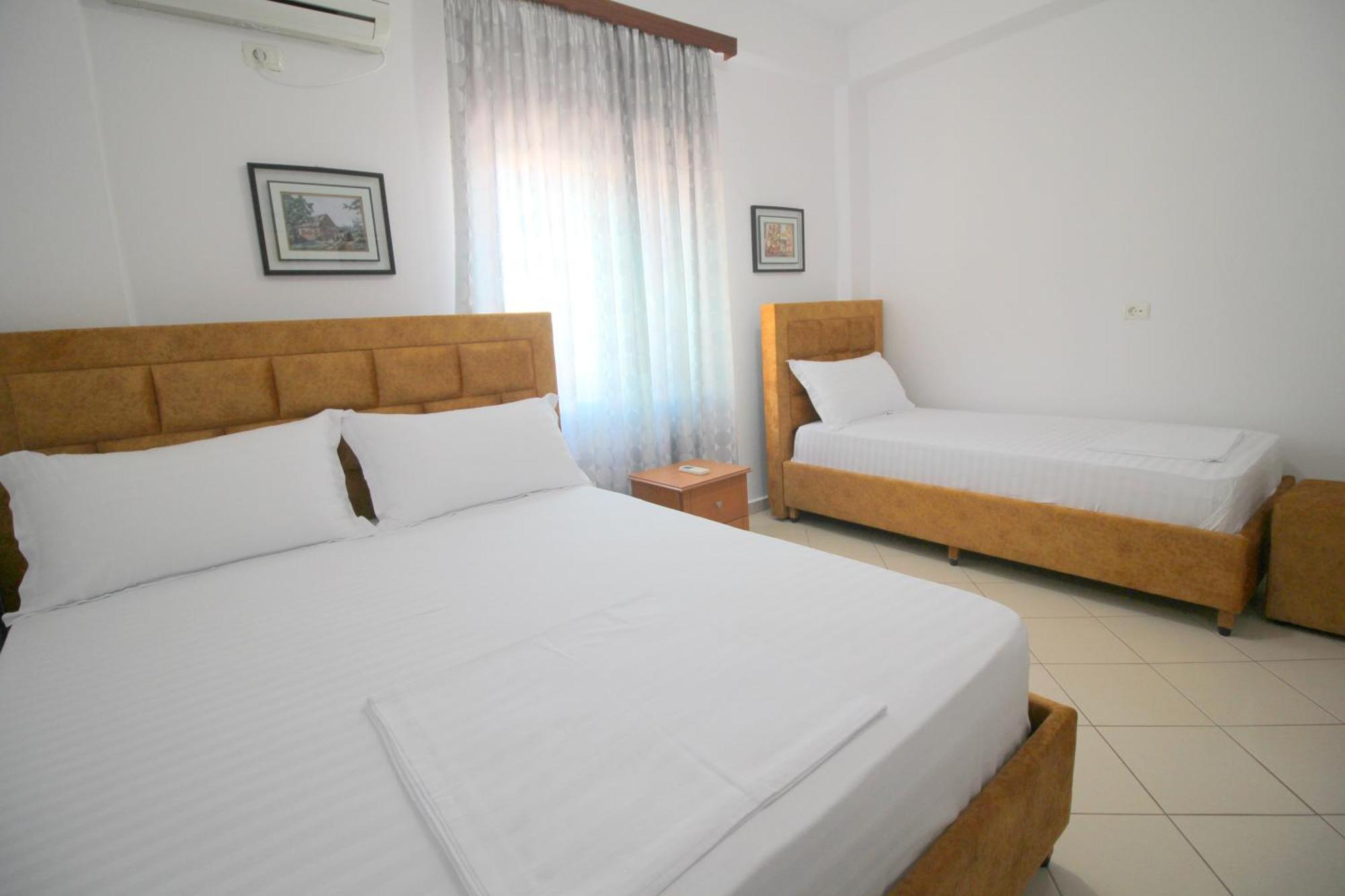 Lengu Holidays Houses Sarandë Eksteriør billede