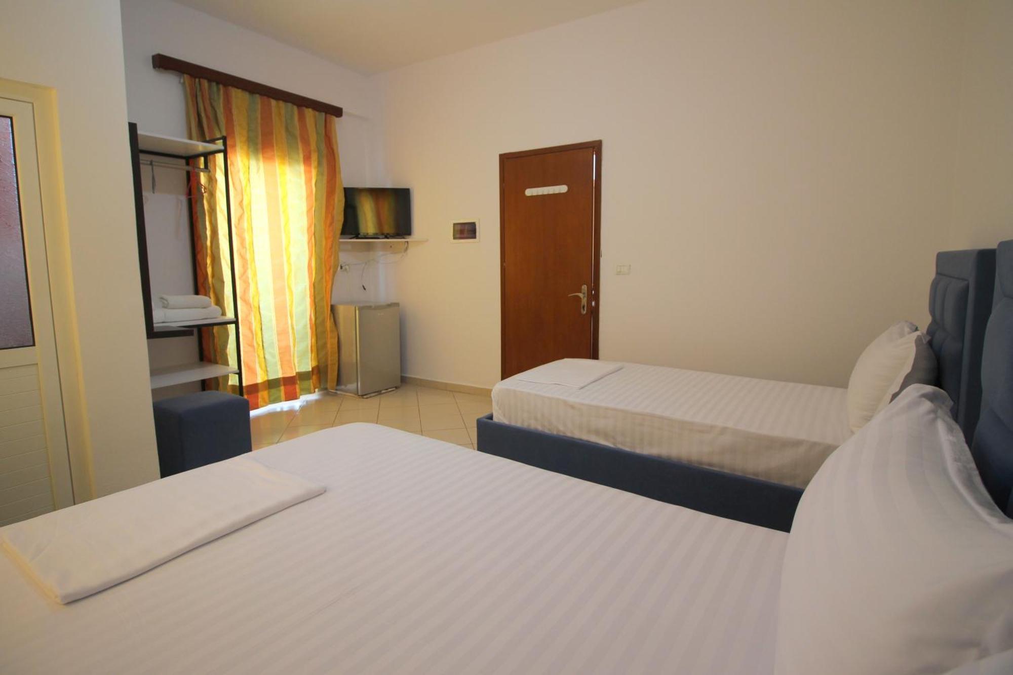 Lengu Holidays Houses Sarandë Eksteriør billede