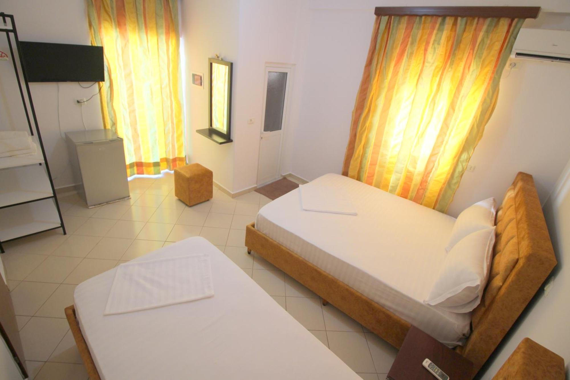 Lengu Holidays Houses Sarandë Eksteriør billede